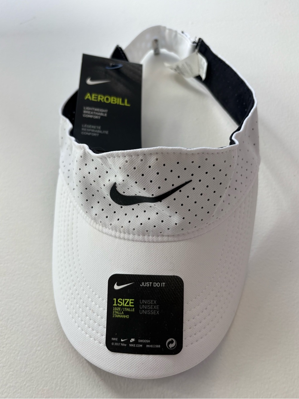 Nike Aerobill Lightweight Breathable Comfort